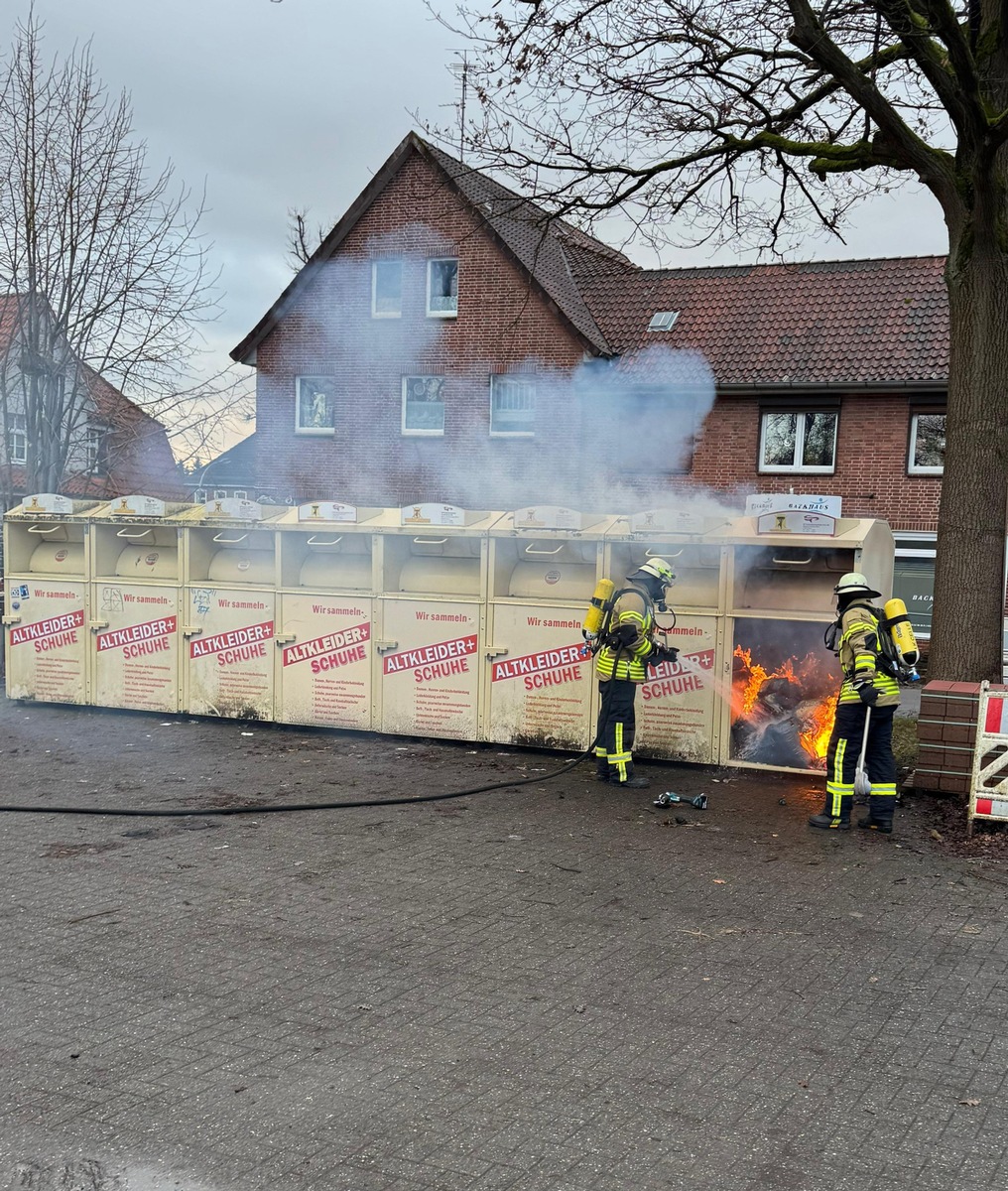 Altkleider-Container brennen zum sechsten Mal – Feuerwehr im Dauereinsatz!