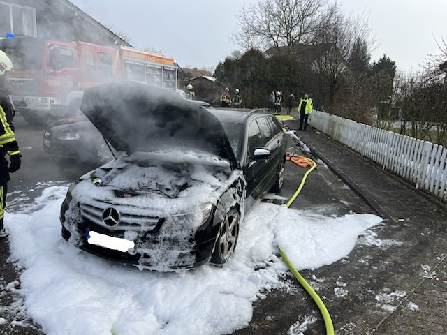 Brand eines Pkw in Hammenstedt: Zwei Männer im Krankenhaus!