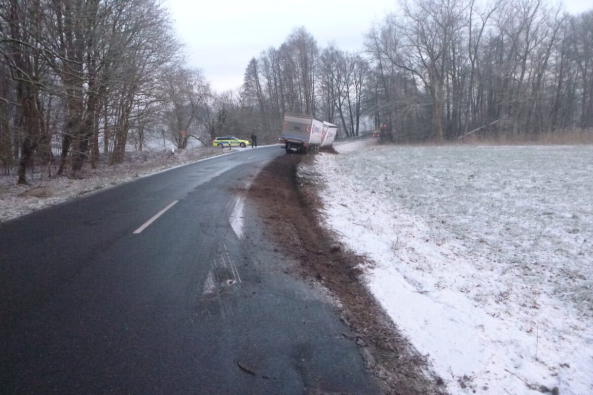 Chaos auf der K23: LKW-Gerangel führt zu stundenlanger Sperrung!