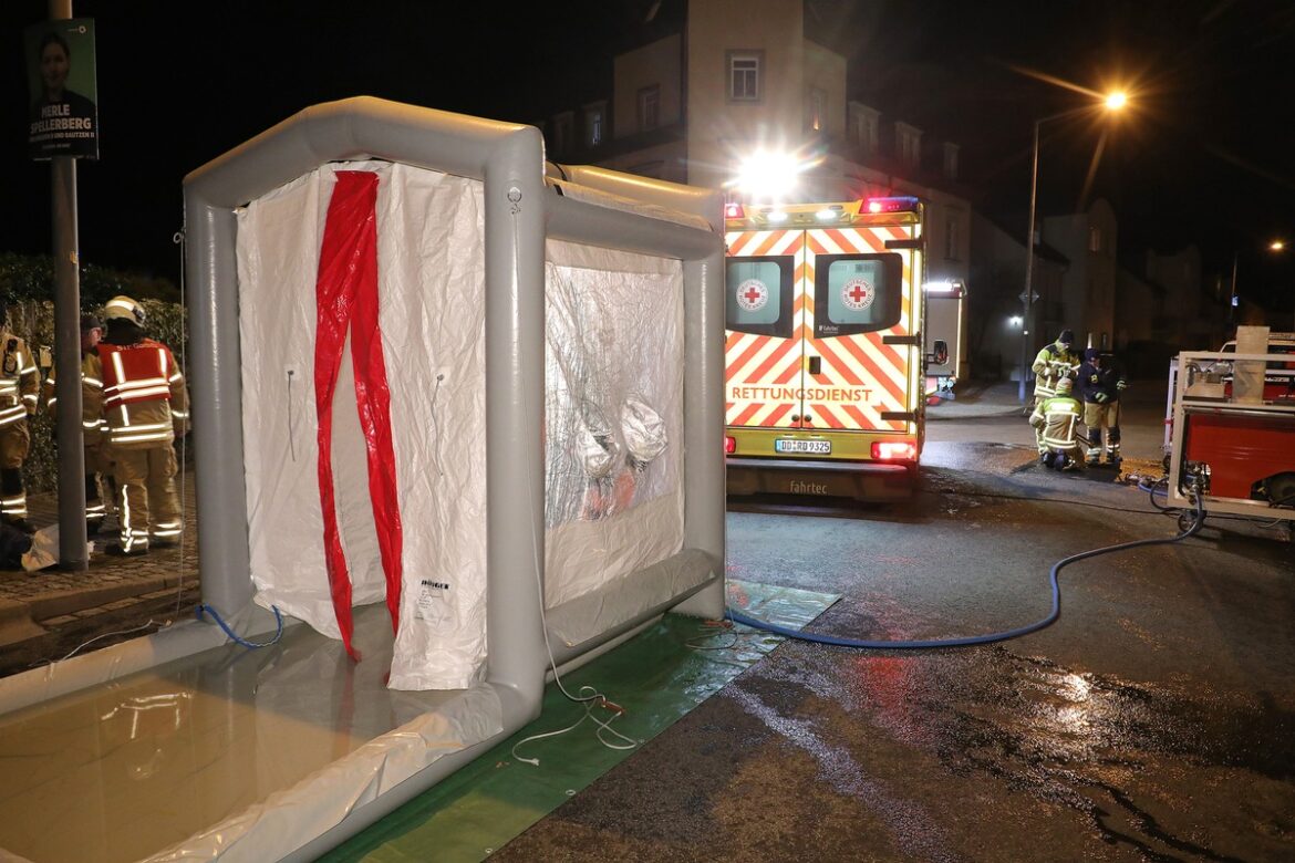 Chemikalien-Albtraum: Wohnhaus in Dresden wegen Gasgeruch evakuiert!