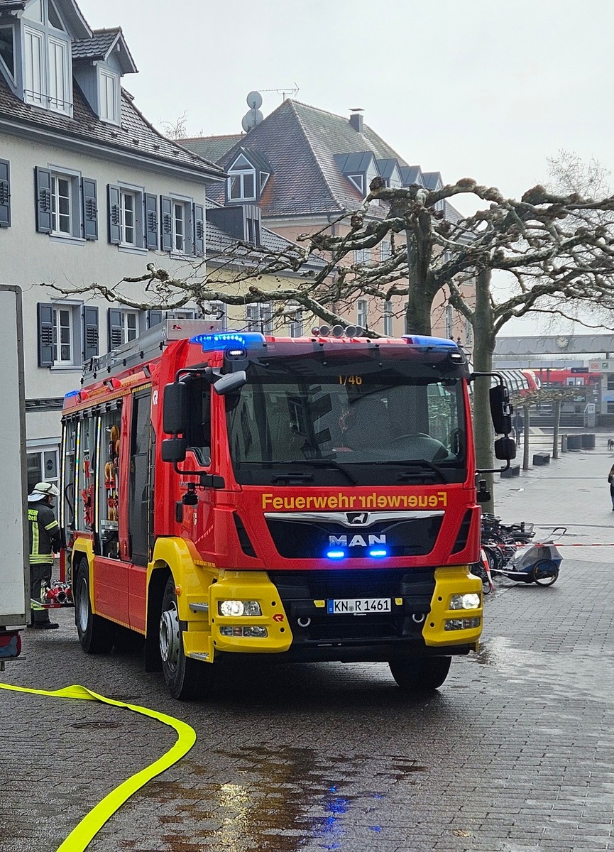 Drama auf dem Wochenmarkt: Feuerwehr rettet vor Gasexplosion!