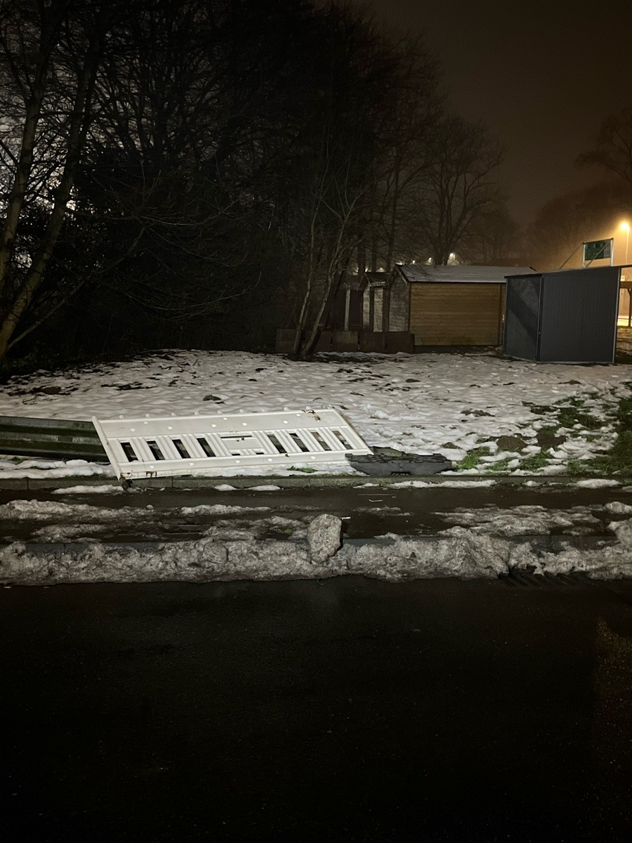 Einbrecher hinterlassen Chaos: Werkzeughandel in Soest attackiert!