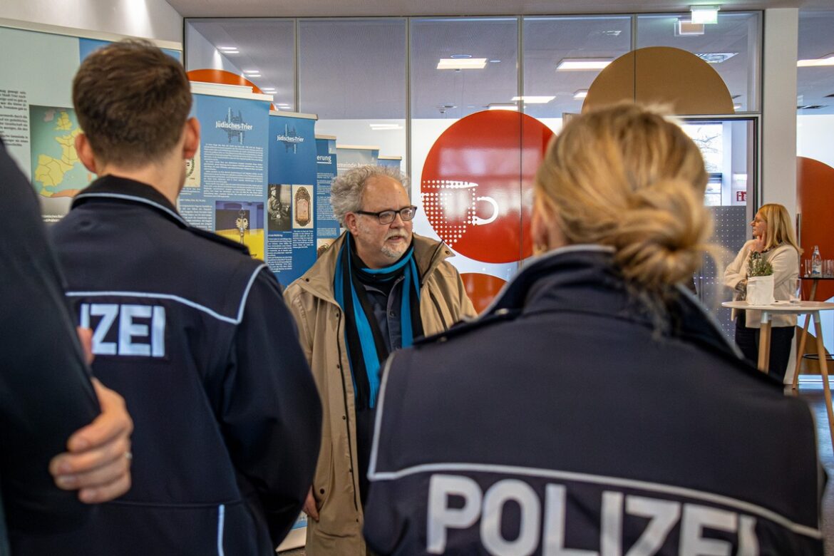 Eröffnung der Ausstellung  Jüdisches Trier : Ein Blick in die Vergangenheit!