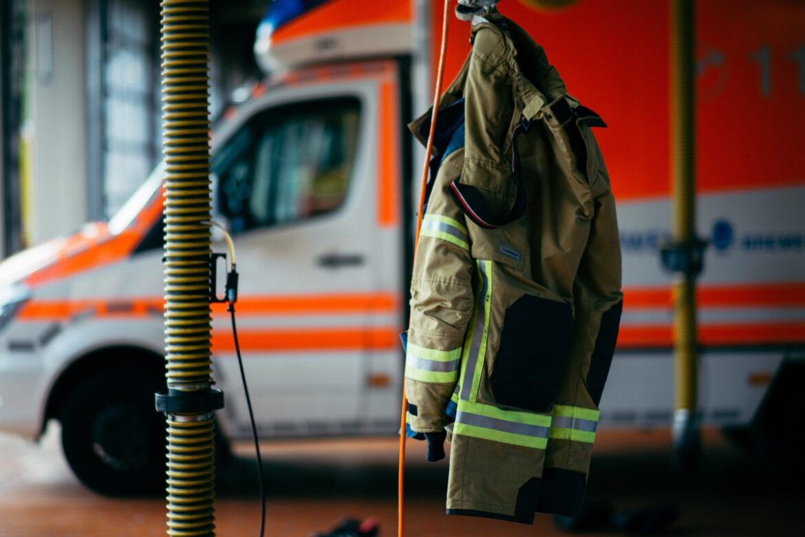 Feuerwehr Bremerhaven: Rekord-Einsätze bei Glätte – So helfen sie!