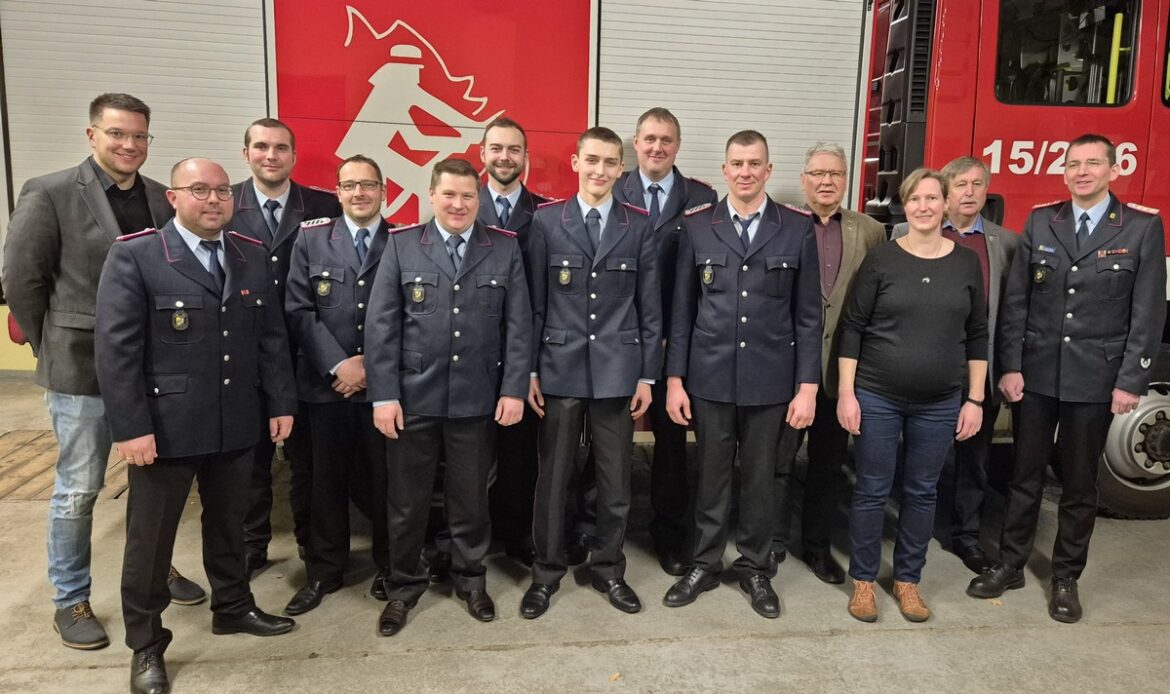 Feuerwehr Weesen: Erfolgreiche Jahreshauptversammlung mit Ehrungen!