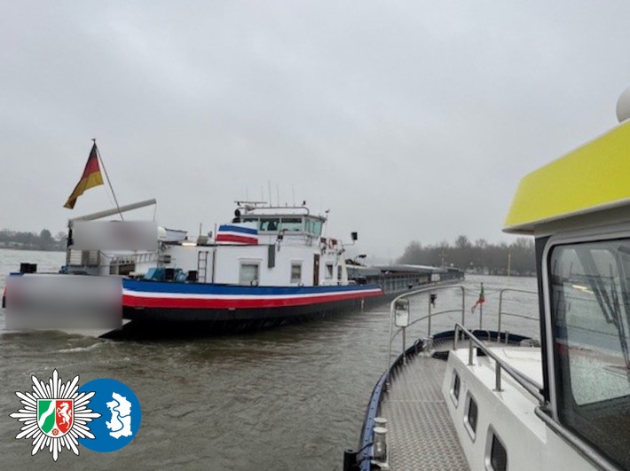 Gütermotorschiff auf Grund: Kapitän unterschätzt Rhein-Strömung!