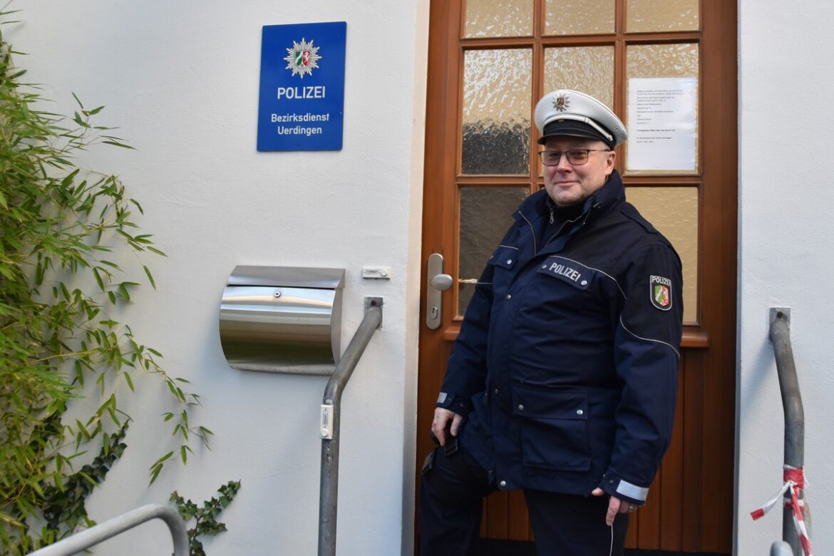 Neuer Bezirksdienst-Polizist Jürgen Stein: 31 Jahre Erfahrung für Uerdingen!