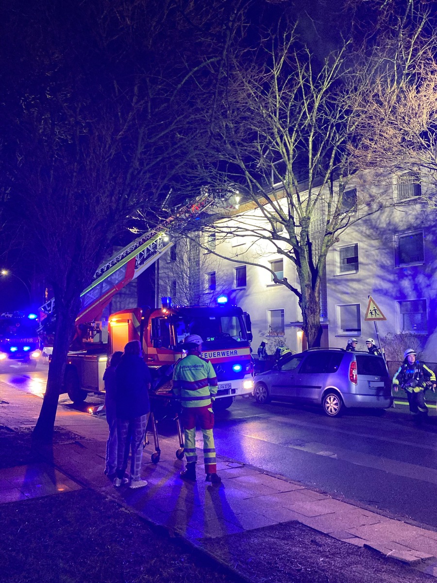 Rauchmelder rettet Leben: Brand im Hattinger Mehrfamilienhaus!