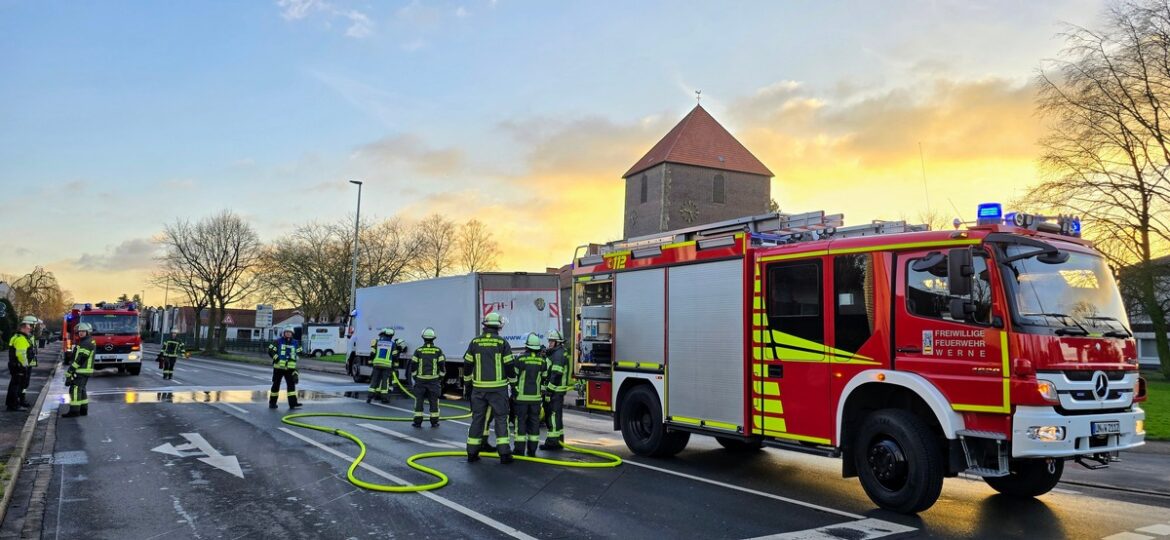 Schnelles Handeln rettet LKW – Feuer an Bremse verhindert Schlimmeres!