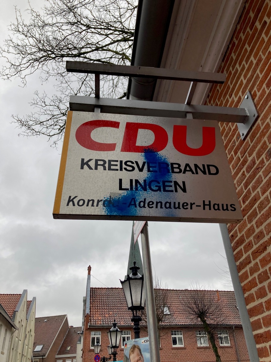 Vandalismus am CDU-Büro: Blauer Farbanschlag in Lingen entsetzt!