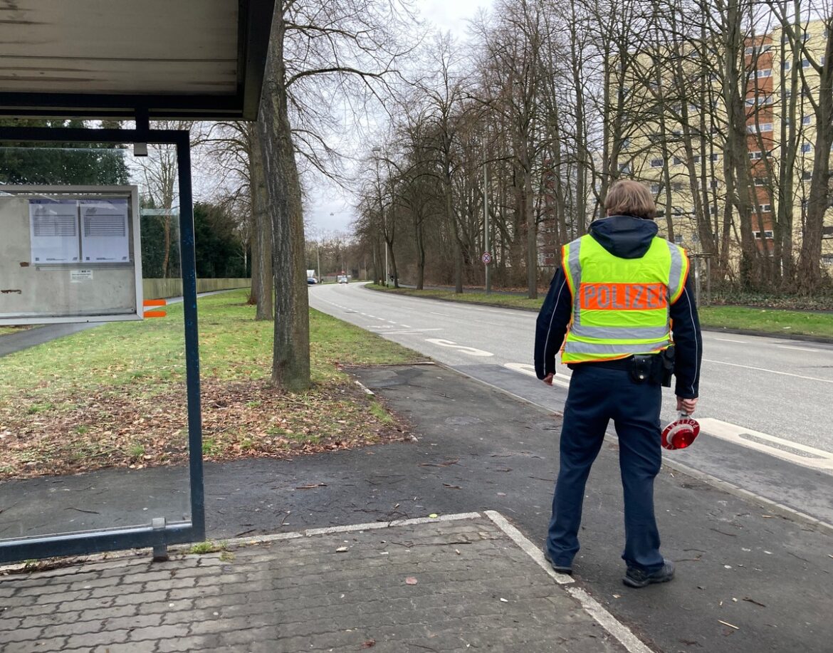 Verkehrskontrolle in Kassel: Autofahrer beleidigt Polizisten und mehr!