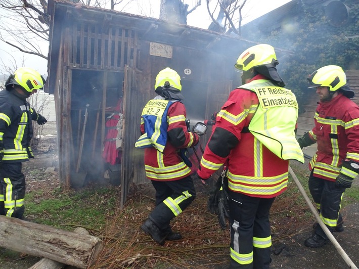 Waldbrandgefahr am Campingplatz: Feuerwehr Reichenau erneut im Einsatz!