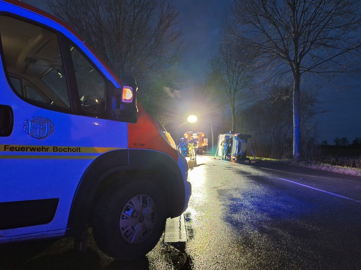 Zwei Verletzte nach Verkehrsunfall in Bocholt – Feuerwehr im Einsatz!