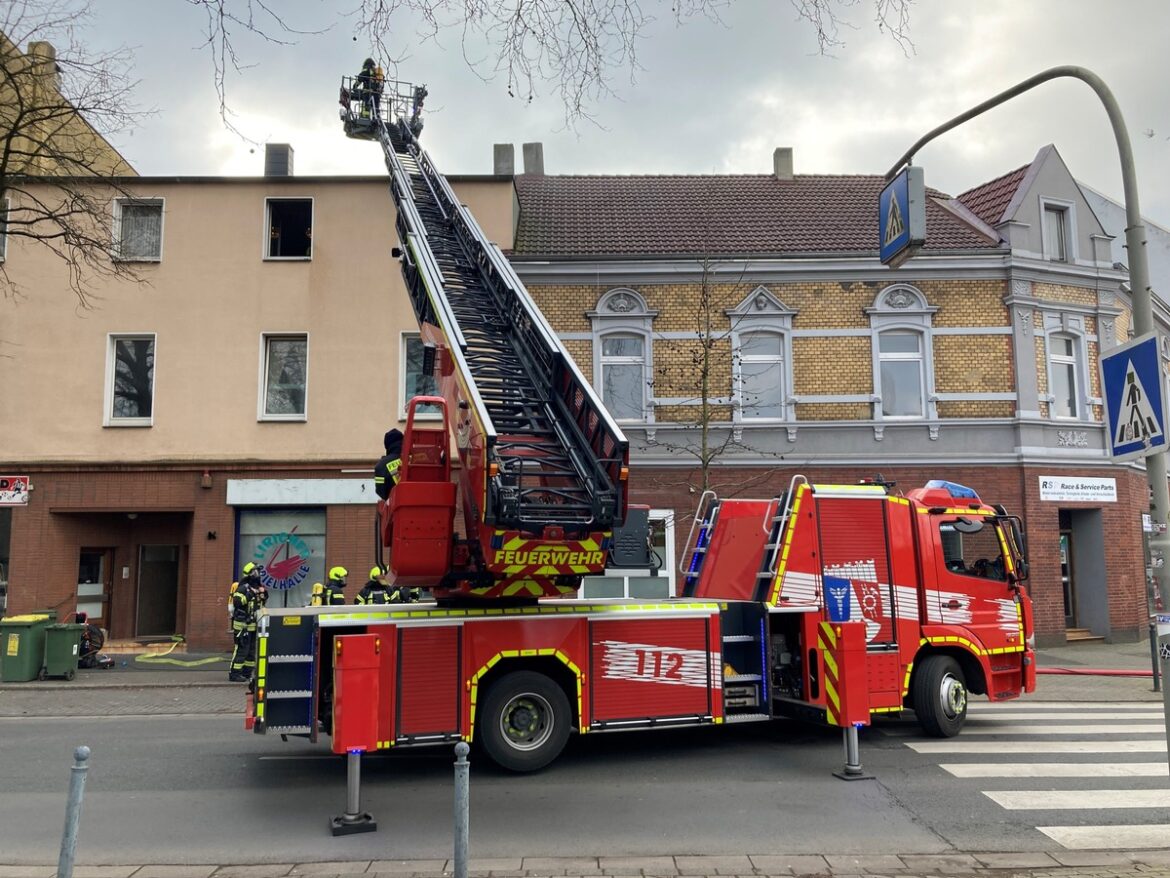 Dringender Feuer-Einsatz in Oberhausen: Rauch aus Wohnung alarmiert Nachbarn!