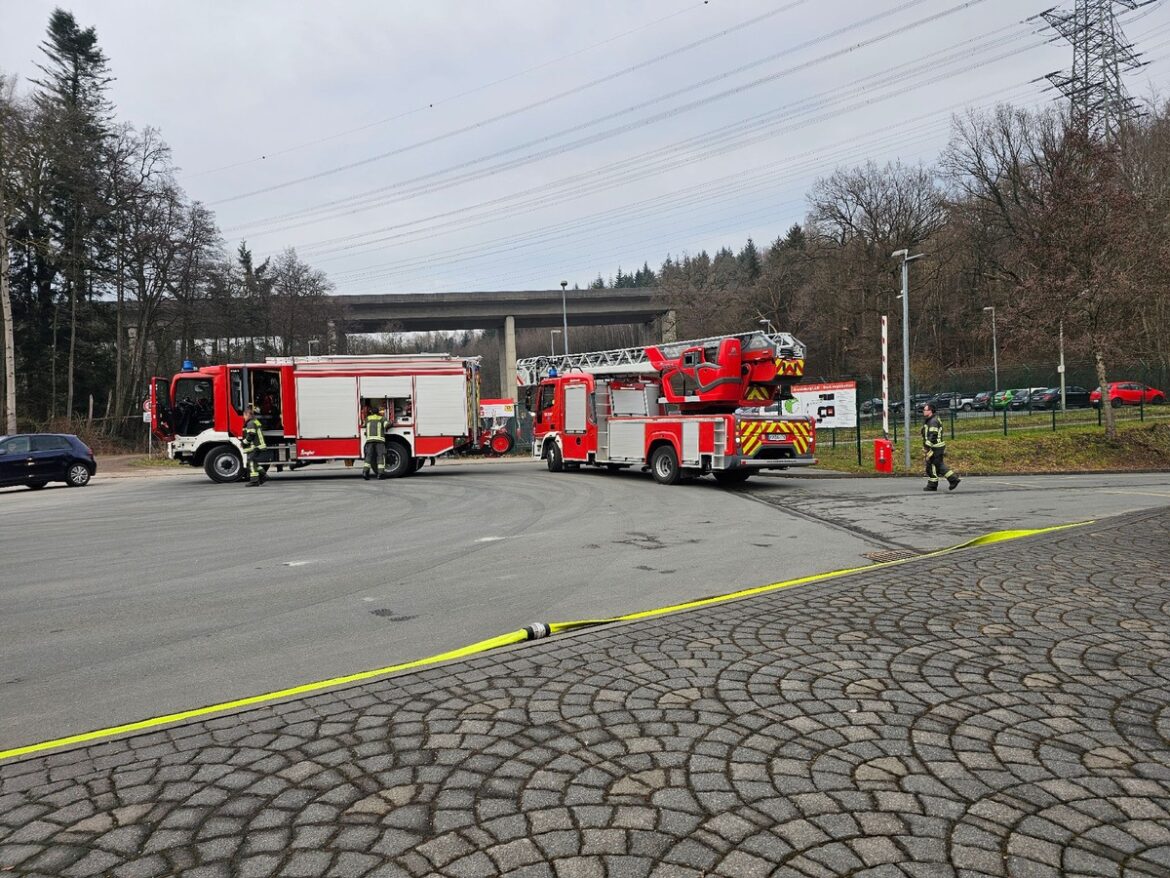 Feuerwehr Arnsberg: Zwei Brände in Bruchhausen in rascher Folge!