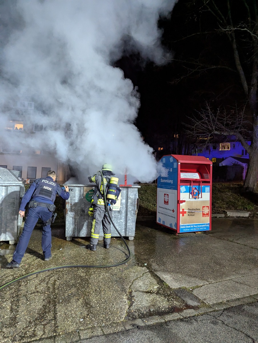 Feuerwehr Gevelsberg im Dauereinsatz: Alarm um brennendes Altpapier!