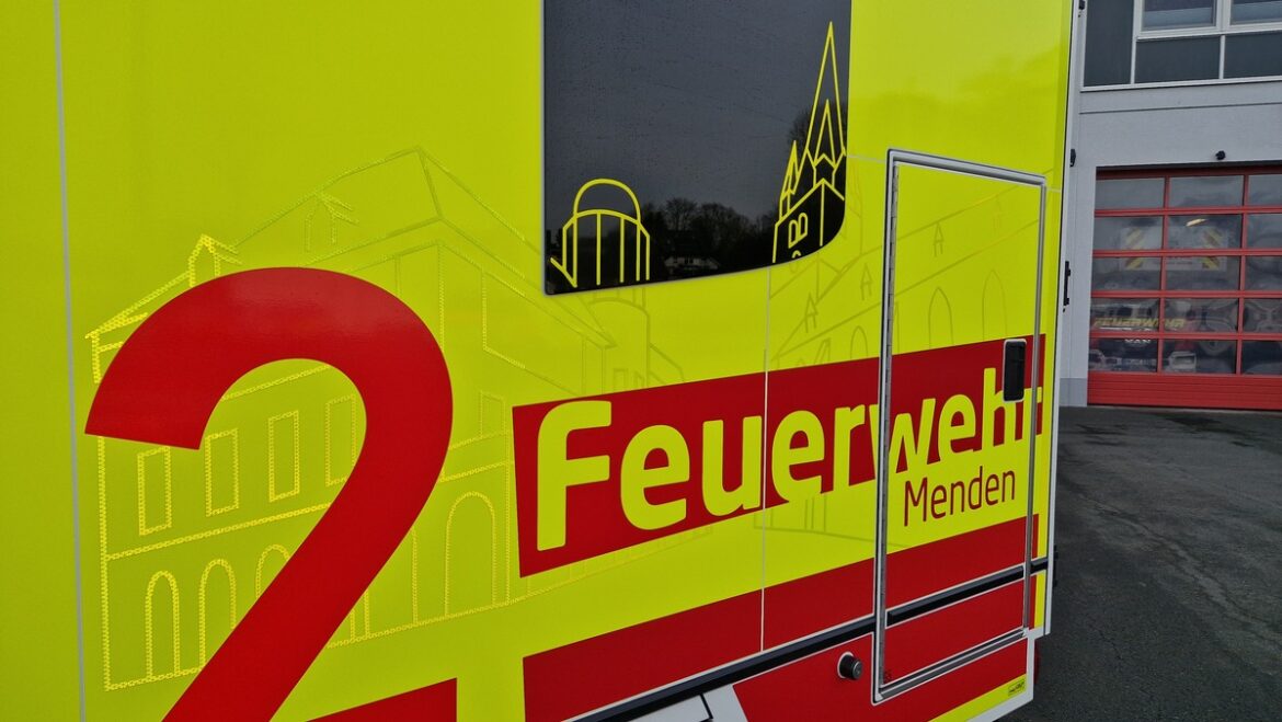 Feuerwehr Menden setzt auf leuchtendes Gelb für mehr Sicherheit!