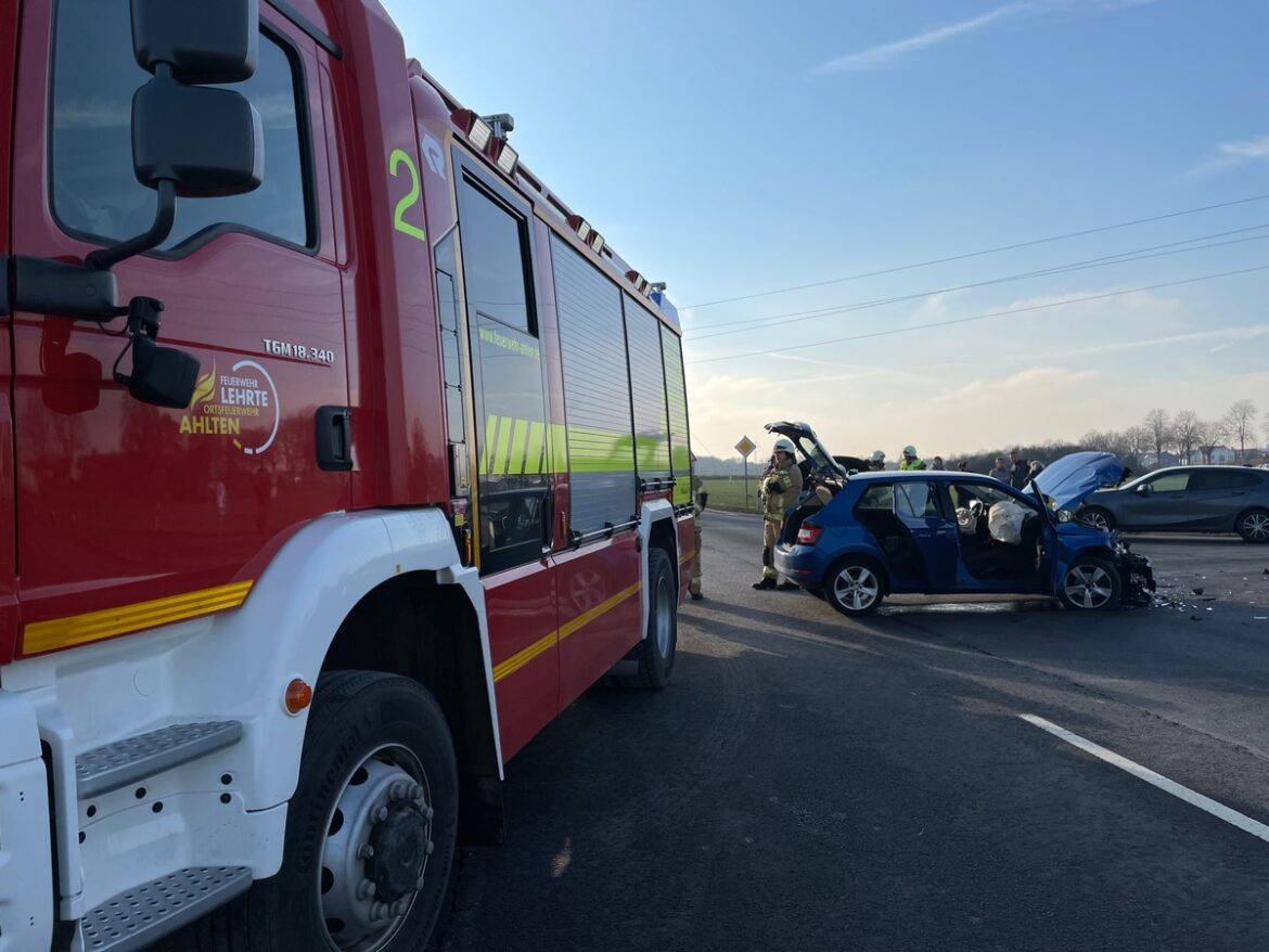 Feuerwehr im Einsatz: Toter bei Gartenlauben-Brand in Lehrte entdeckt!