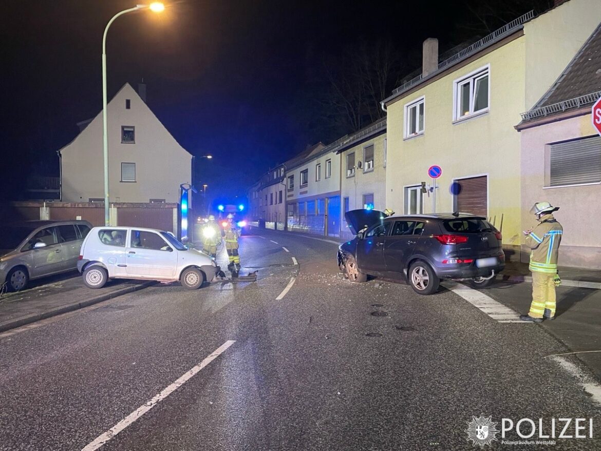 Frontalzusammenstoß in Dammühle: Zwei Verletzte nach unachtsamer Fahrt!