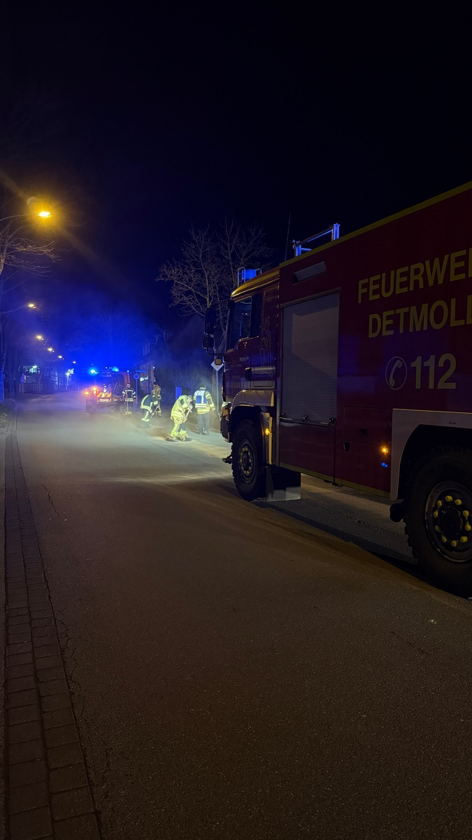 Großeinsatz der Feuerwehr: Ölspur sorgt für Chaos in Detmold!