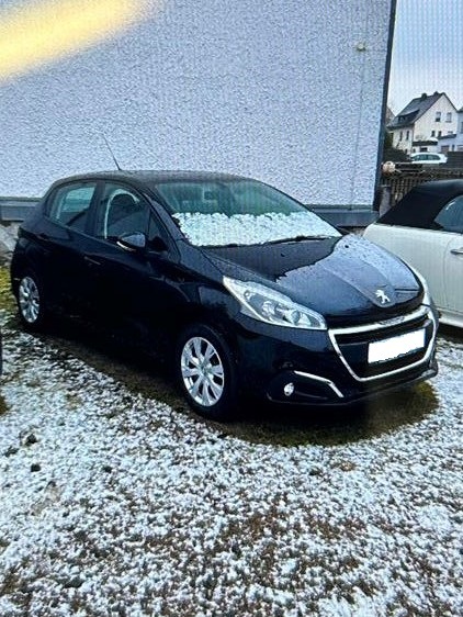 Peugeot 208 in Klingelbach gestohlen – Zeugen gesucht!