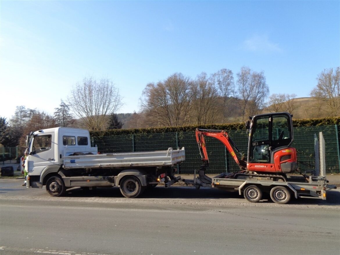 Polizei Iserlohn: Fälschungen und Mängel bei Lkw-Kontrollen enttarnt!