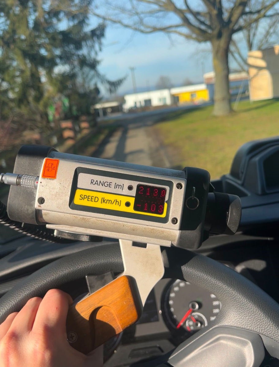 Rasender Wahnsinn in Bisperode: Autofahrerin über 100 km/h zu schnell!