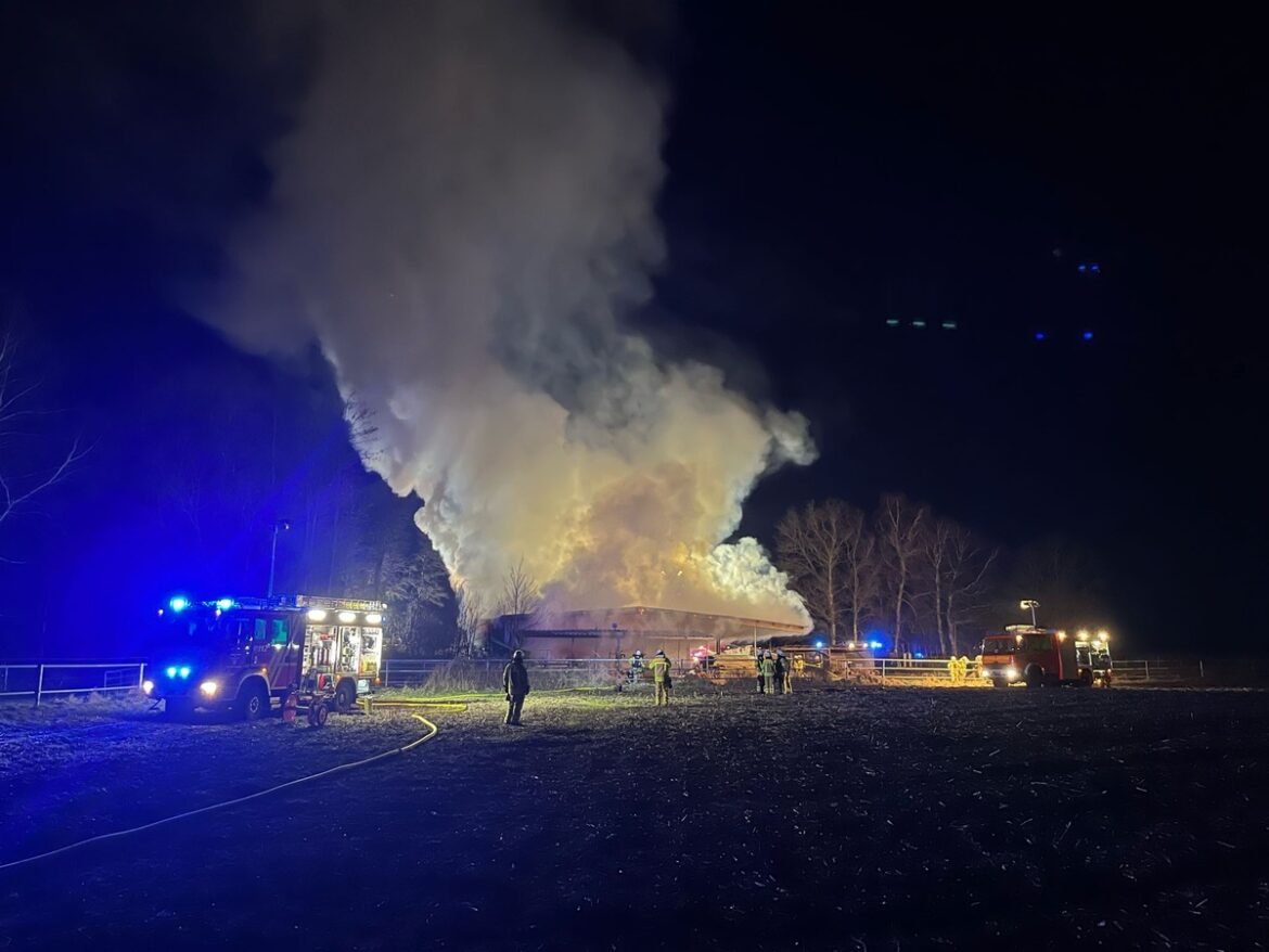 Scheunenbrand in Stade-Haddorf: Polizei sucht dringend Zeugen!