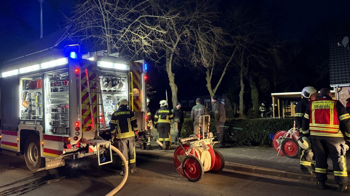 Schnelles Handeln rettet Doppelhaus vor drohenden Flammen in Aurich