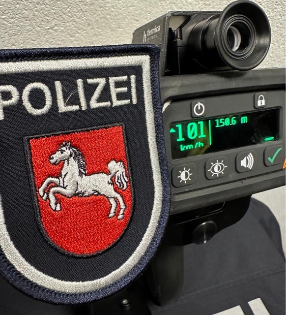 Schockbilanz: Polizei Rotenburg kämpft gegen Raser und Poser!