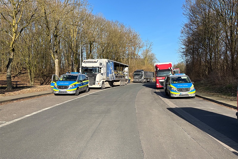 Schulbuskontrollen im Kreis Steinfurt: 17 Verstöße aufgedeckt!