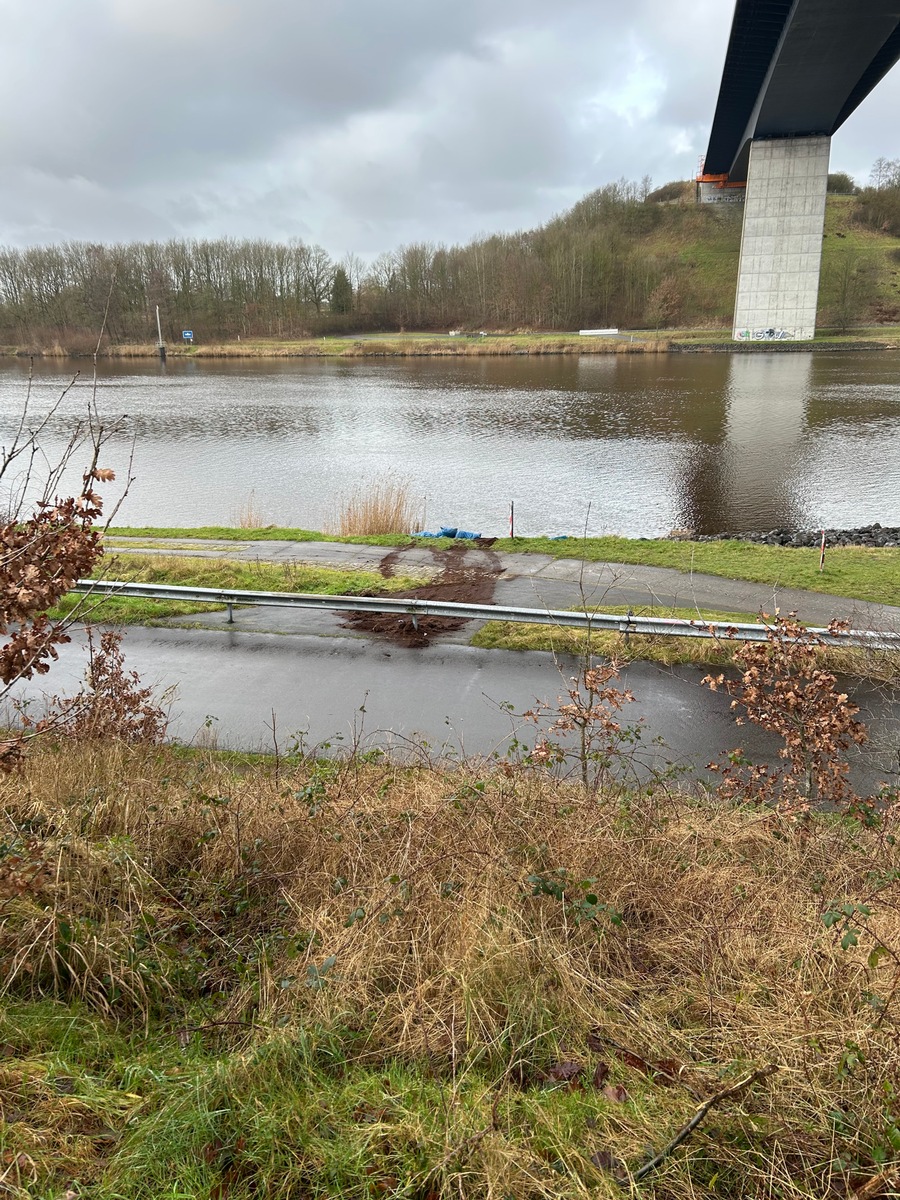 Unerlaubte Müllentsorgung am Nord-Ostsee-Kanal: Zeugen gesucht!