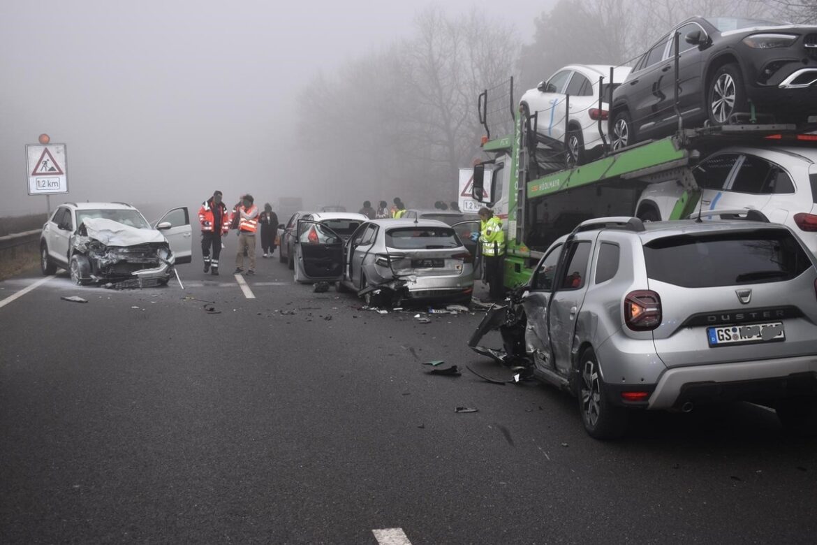 Unfallserie auf A27: Nebel sorgt für Chaos und Verletzte!