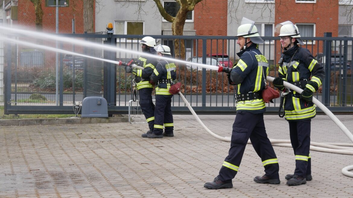 20 Neue Feuerwehrleute in Celle Bestehen Sicherheitsprüfung mit Bravour!