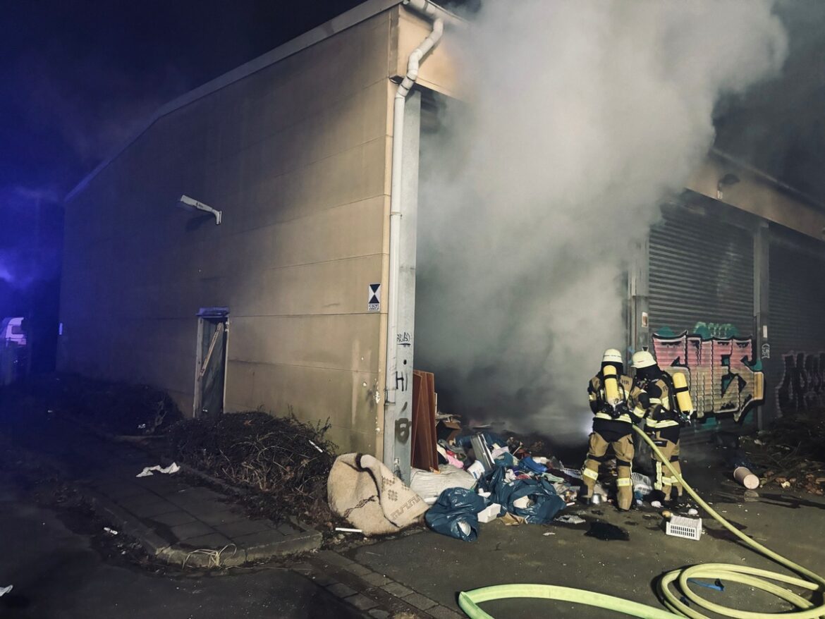 Große Rauchentwicklung in alten Feuerwehrgebäuden in Essen!