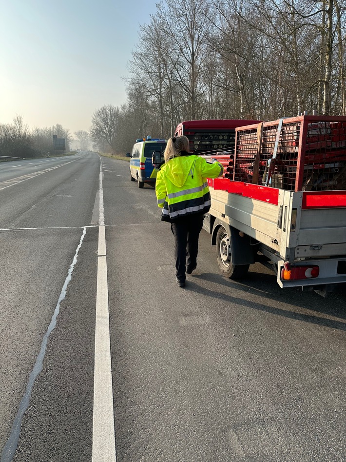 Schwerpunktkontrollen: Polizei deckt Mängel im Güterverkehr auf!